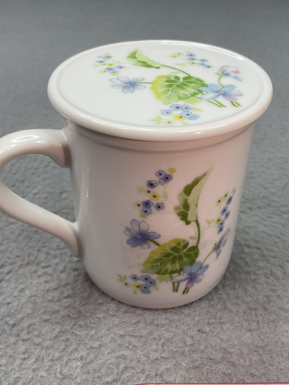 Vintage Toscany Collection Japan Fine Ceramic Lidded Tea Mug Violet Floral Infus - Picture 3 of 3